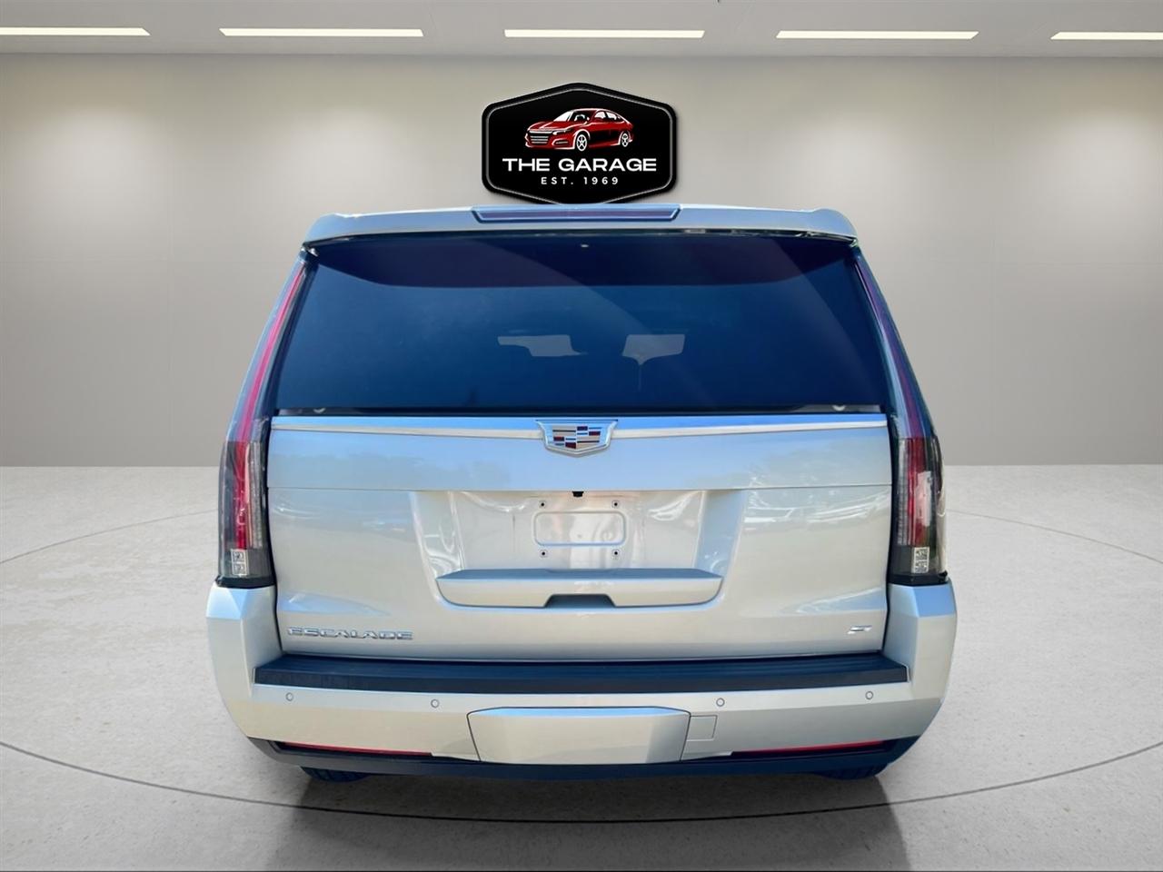 Cadillac Escalade 4WD 4dr Platinum 2015