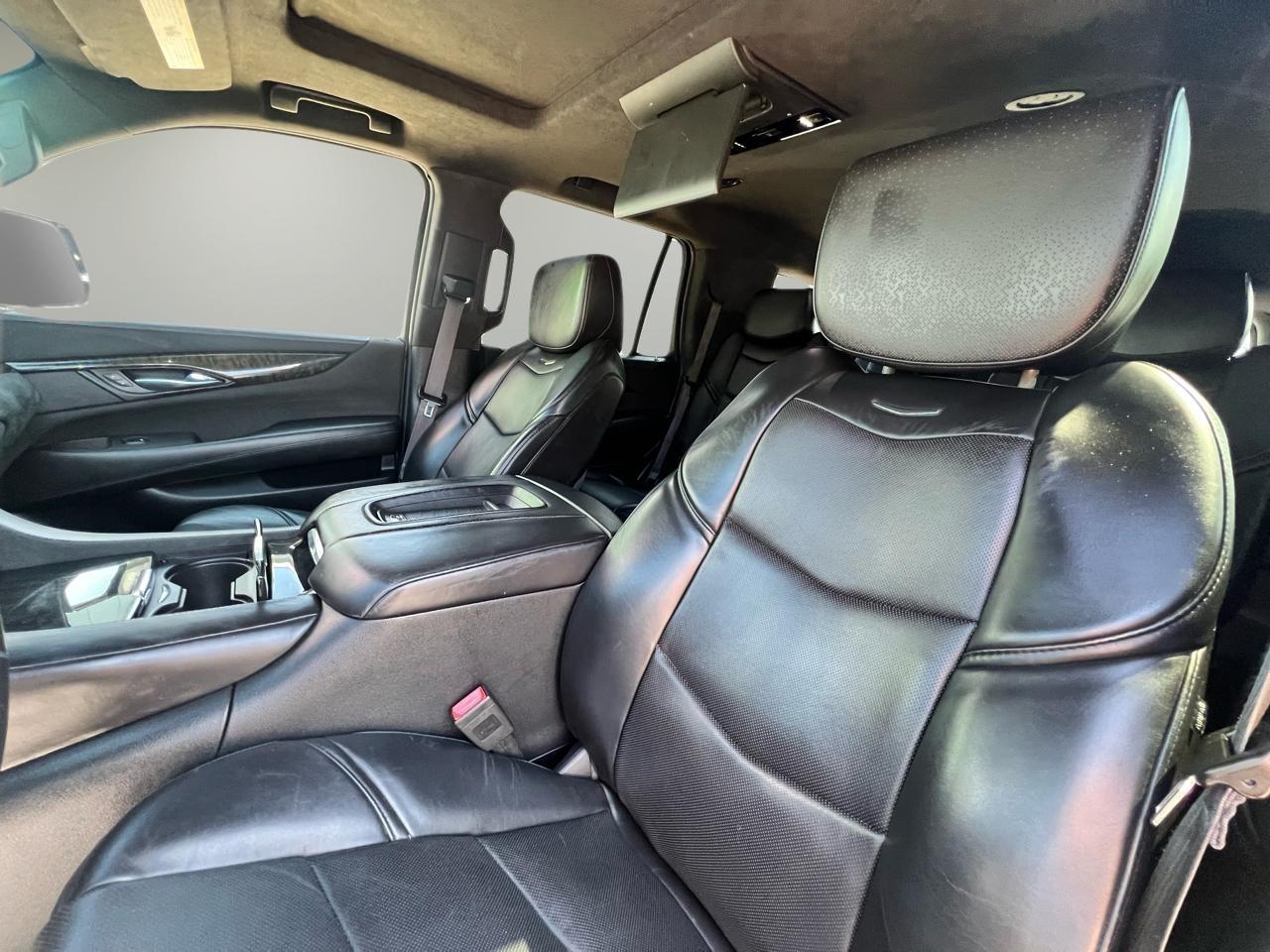 Cadillac Escalade 4WD 4dr Platinum 2015