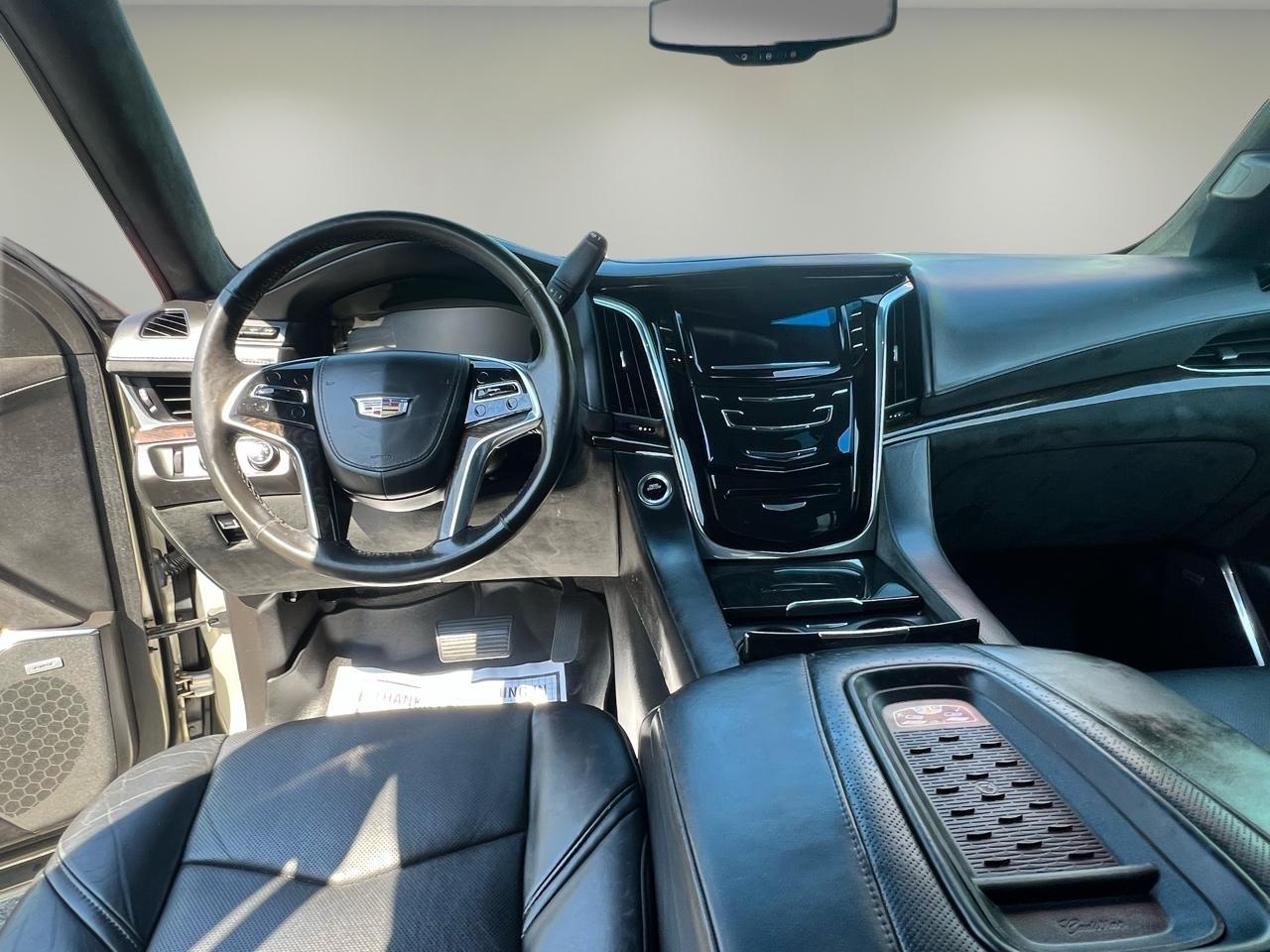 Cadillac Escalade 4WD 4dr Platinum 2015