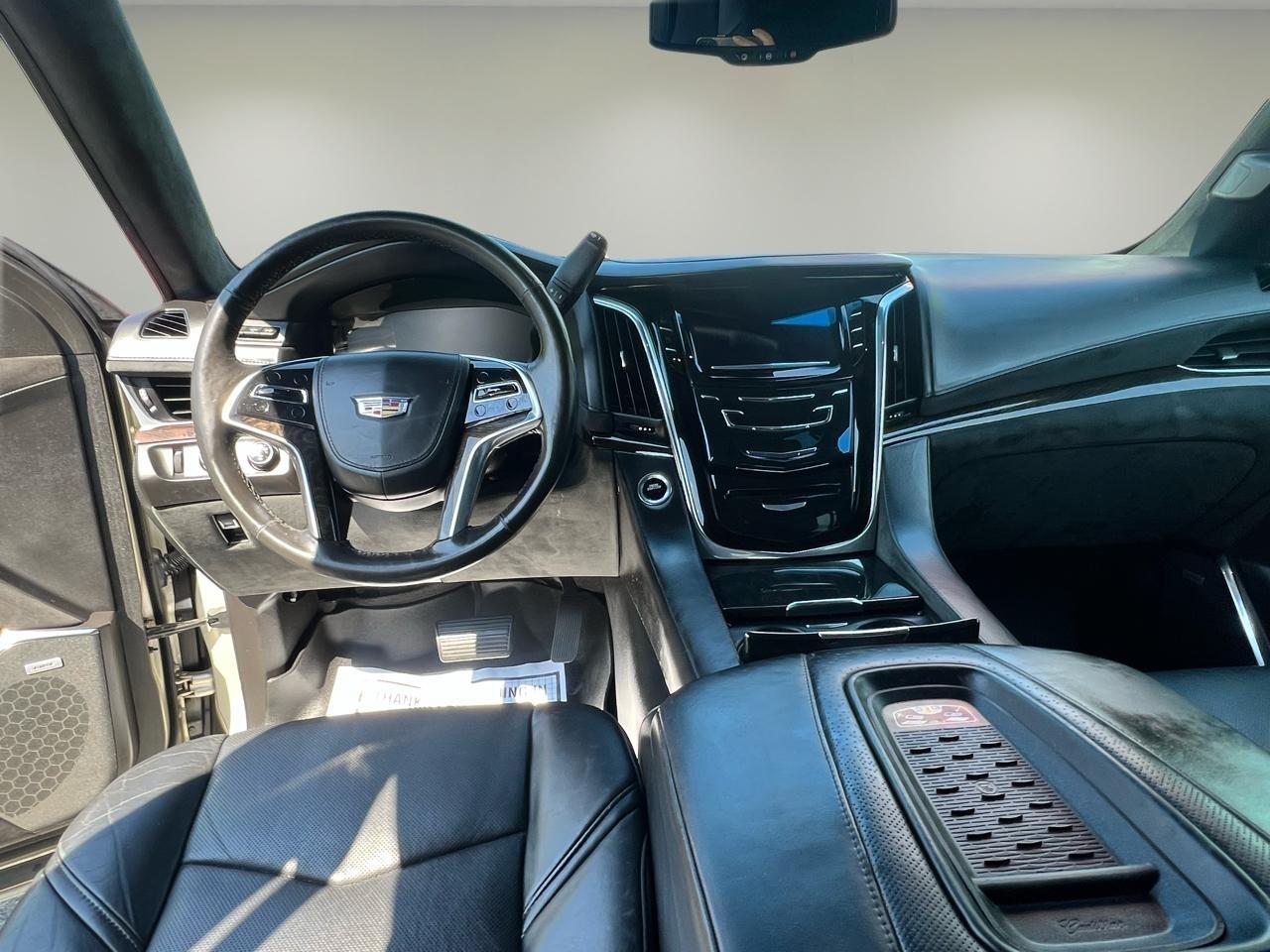 Cadillac Escalade 4WD 4dr Platinum 2015
