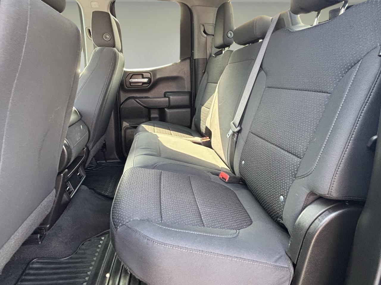 Chevrolet Silverado 1500 4WD Double Cab 147" Custom 2020