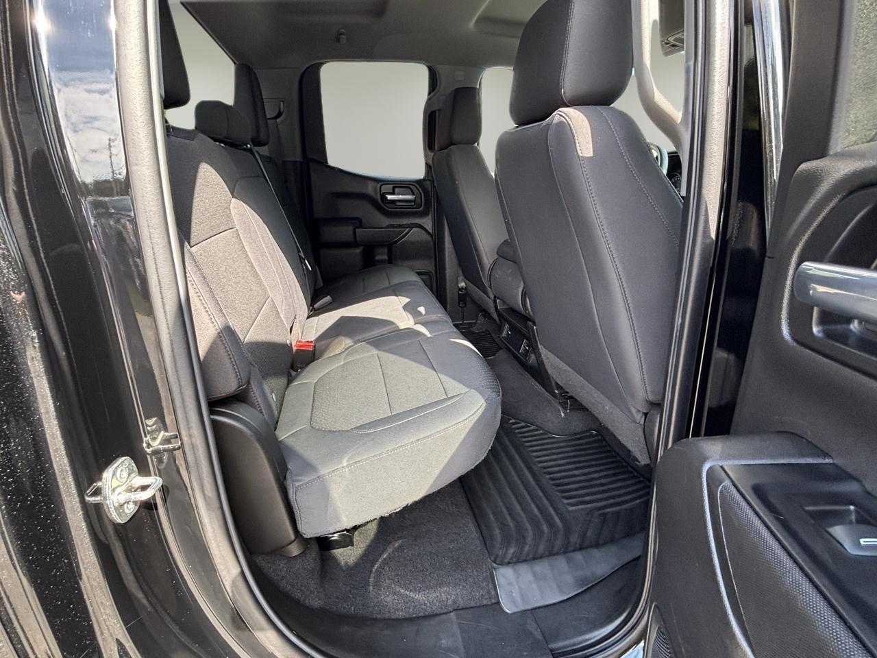 Chevrolet Silverado 1500 4WD Double Cab 147" Custom 2020