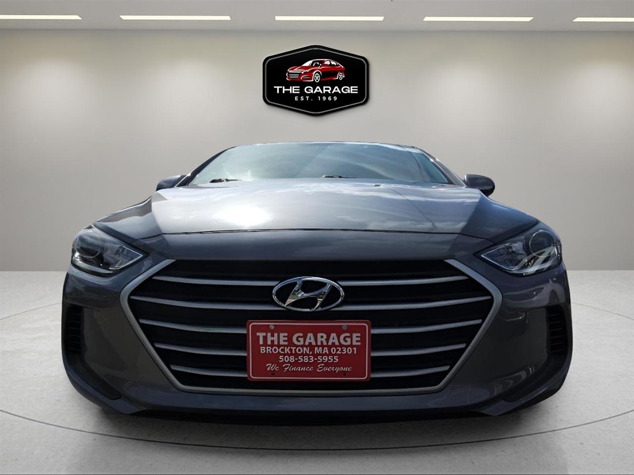 Hyundai Elantra  2018
