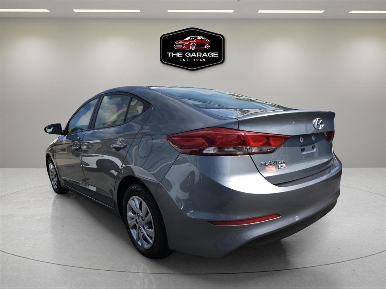 Hyundai Elantra  2018