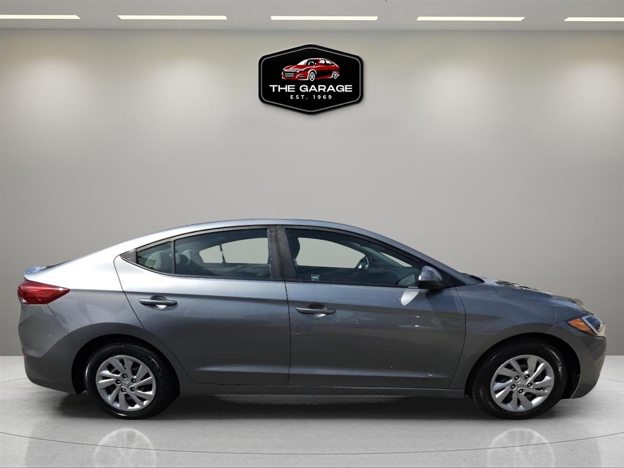Hyundai Elantra  2018