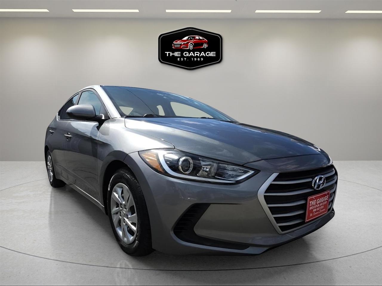 Hyundai Elantra  2018