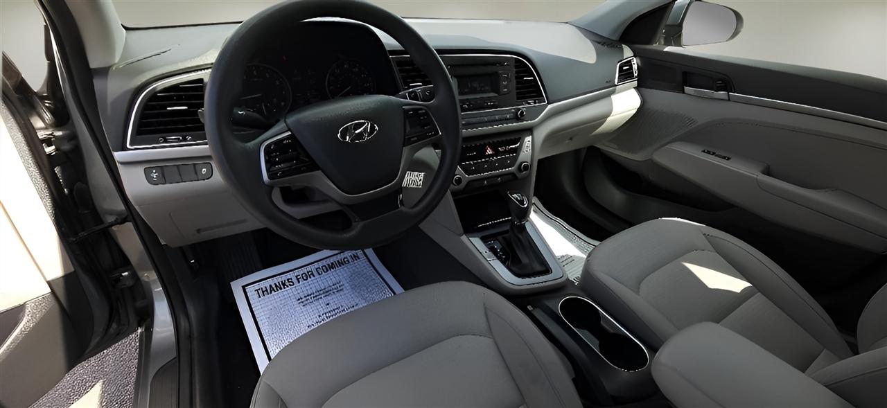 Hyundai Elantra  2018