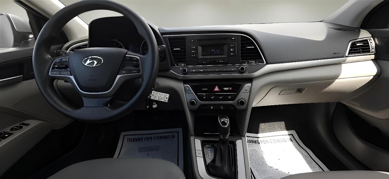 Hyundai Elantra  2018
