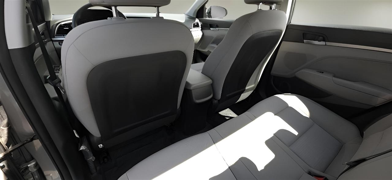 Hyundai Elantra  2018