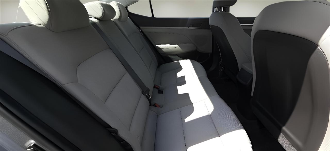 Hyundai Elantra  2018