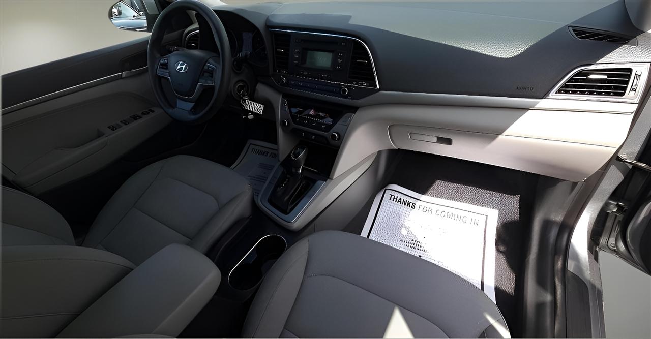 Hyundai Elantra  2018
