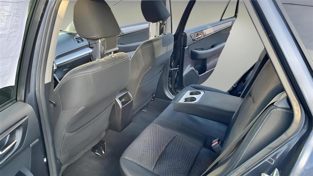 Subaru Outback 4dr Wgn 2.5i Premium PZEV 2016