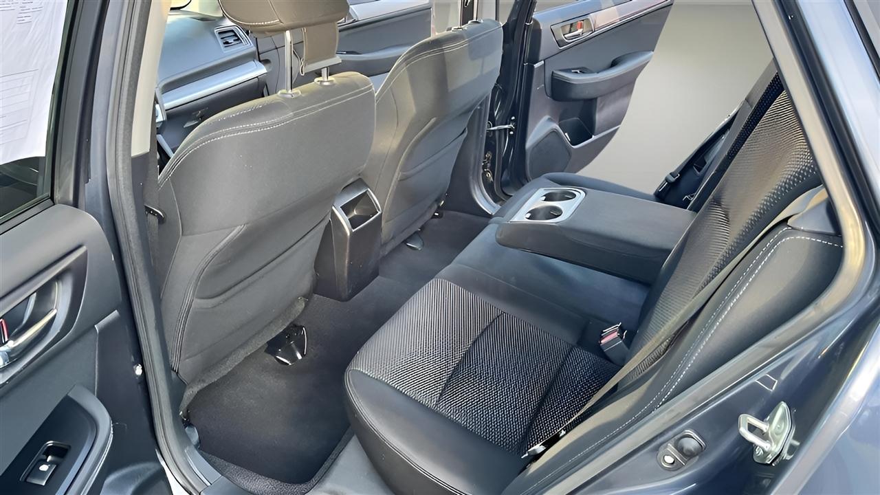 Subaru Outback 4dr Wgn 2.5i Premium PZEV 2016