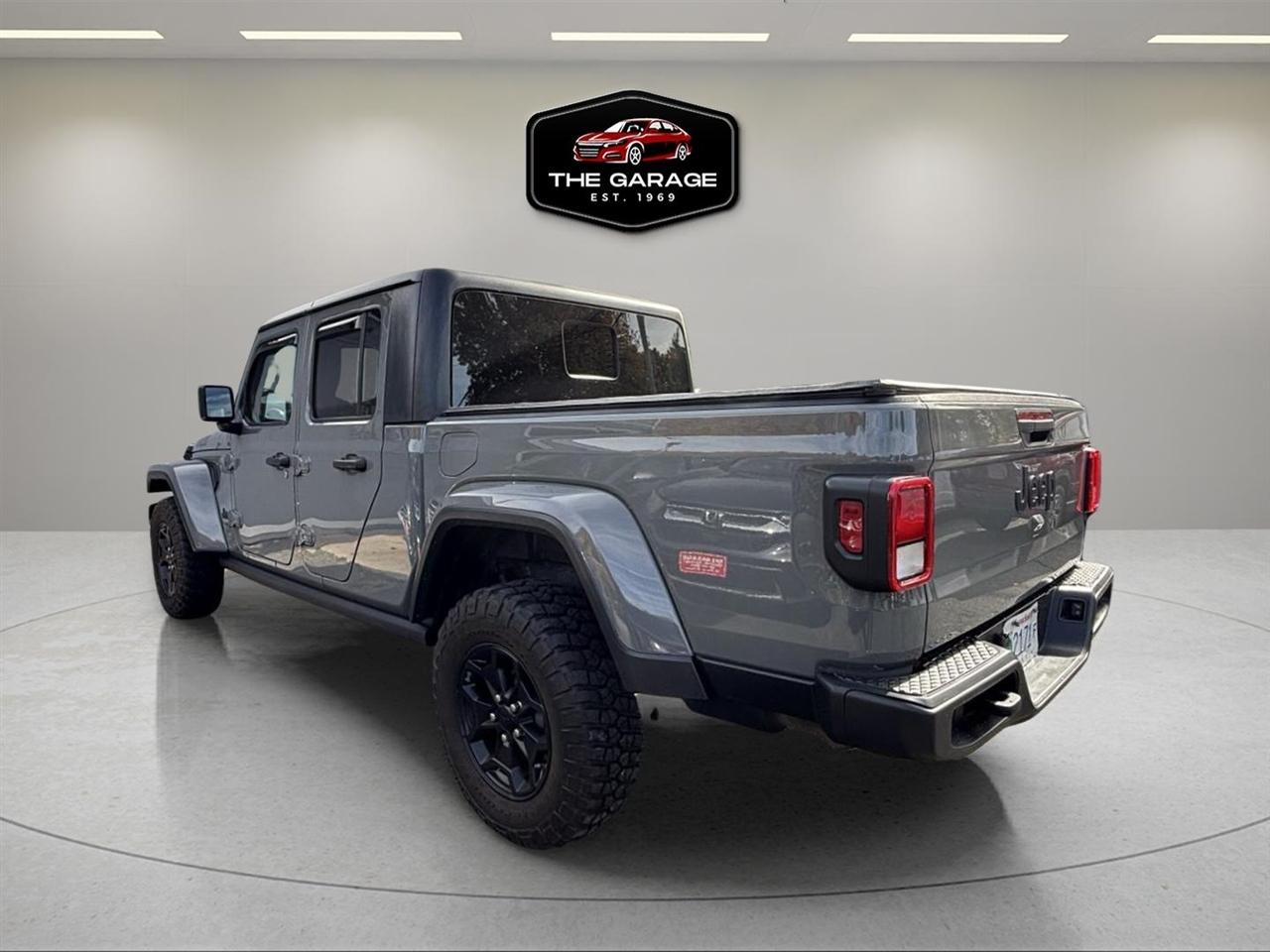 Jeep Gladiator Willys 4x4 2021