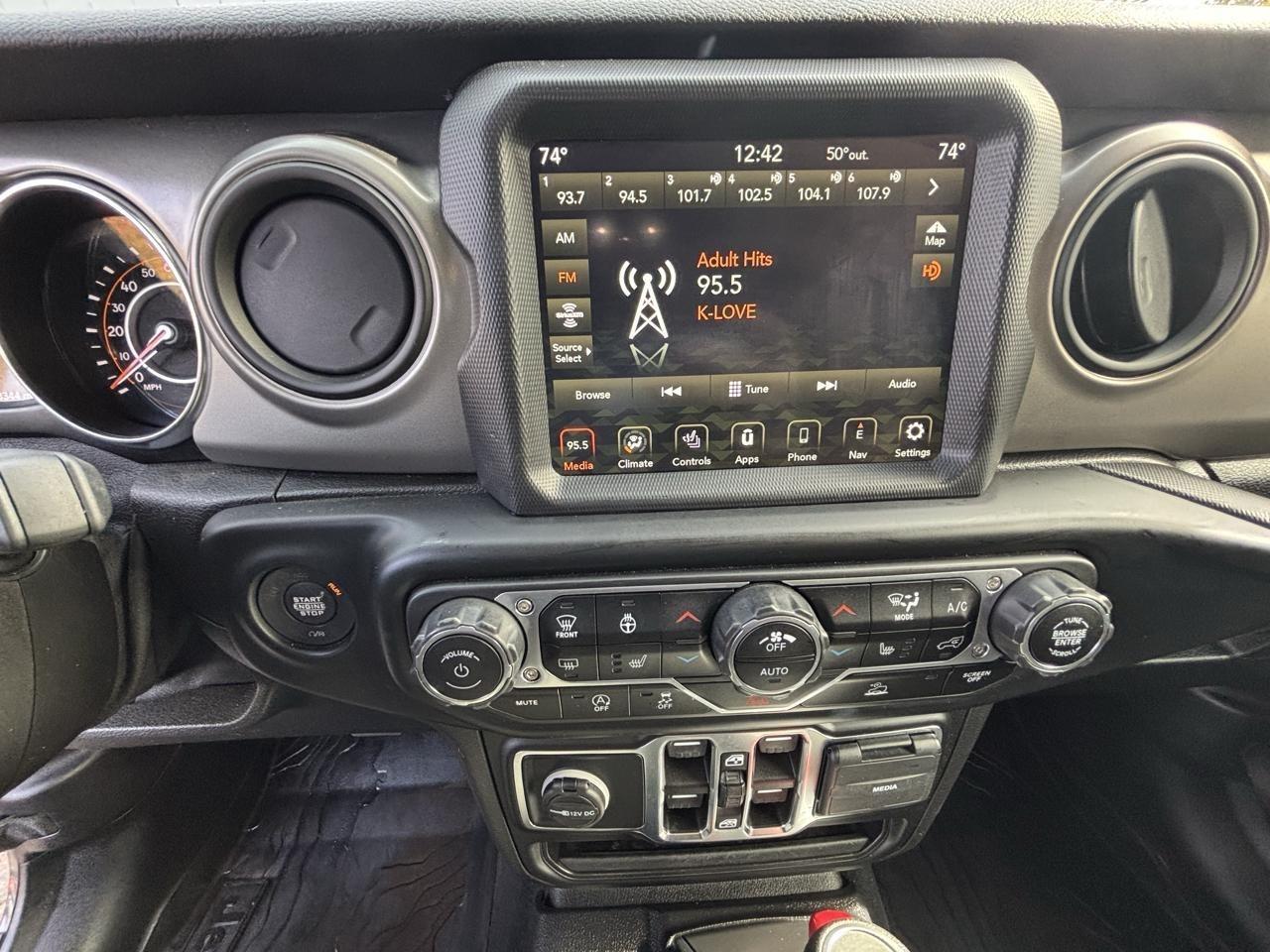 Jeep Gladiator Willys 4x4 2021