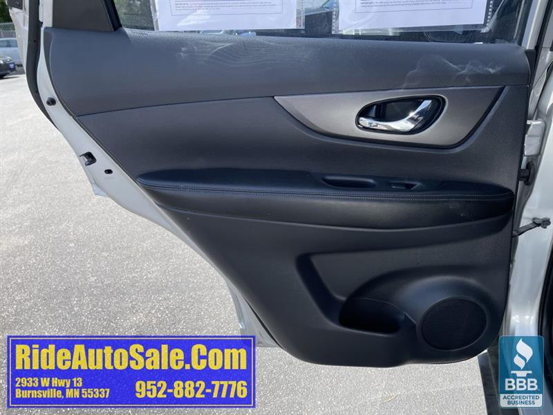 Nissan Rogue  2015