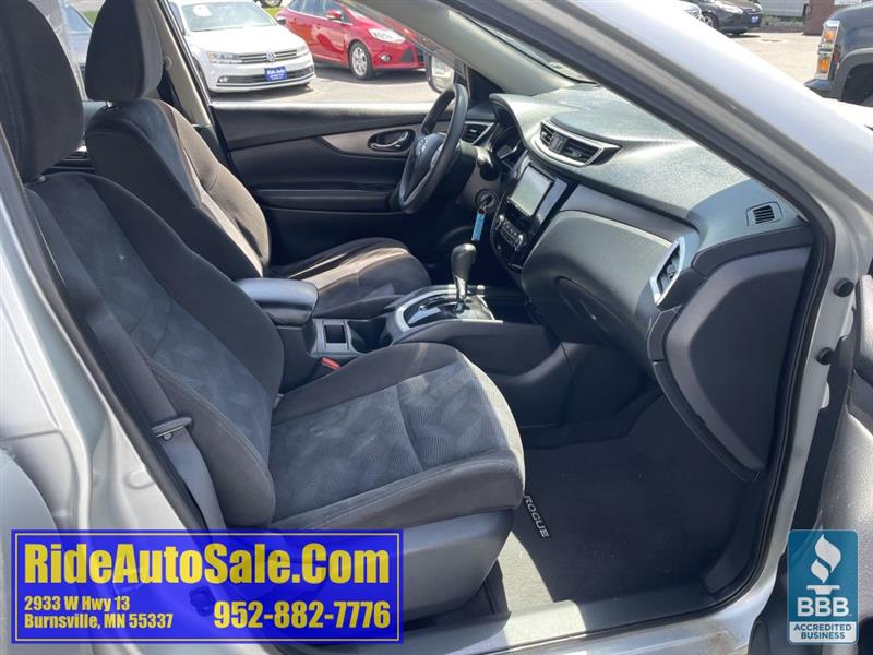 Nissan Rogue  2015