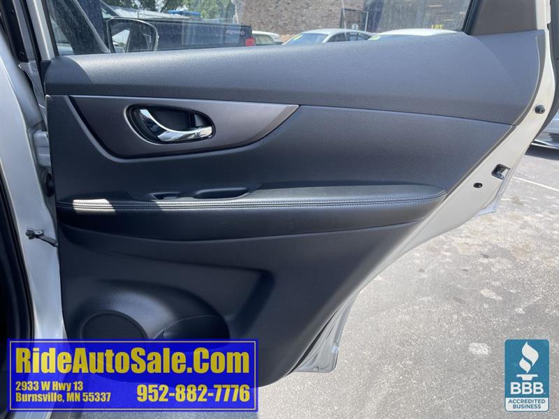 Nissan Rogue  2015
