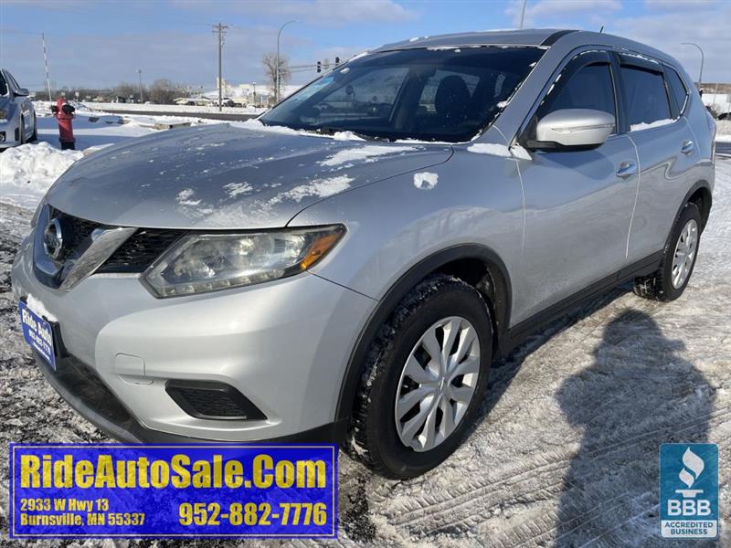 2015 Nissan Rogue S, 5 Passenger, AWD, 2.5 4cyl, very clean !