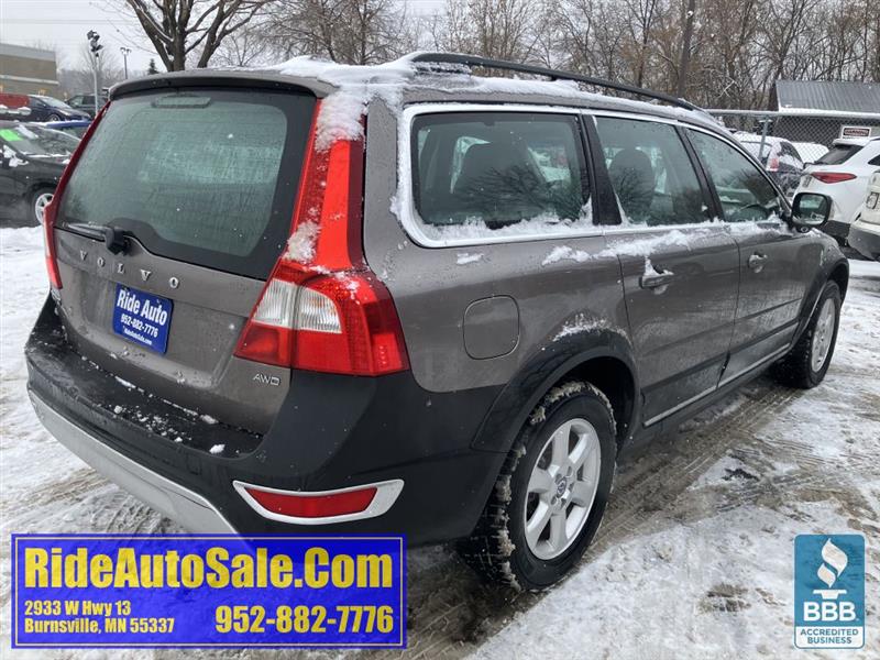 Volvo XC70  2011