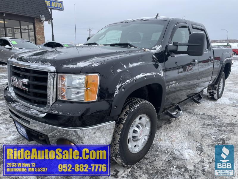 2009 GMC Sierra SLT, Crew cab 4dr, 4x4, 6.6 Duramax Diesel !