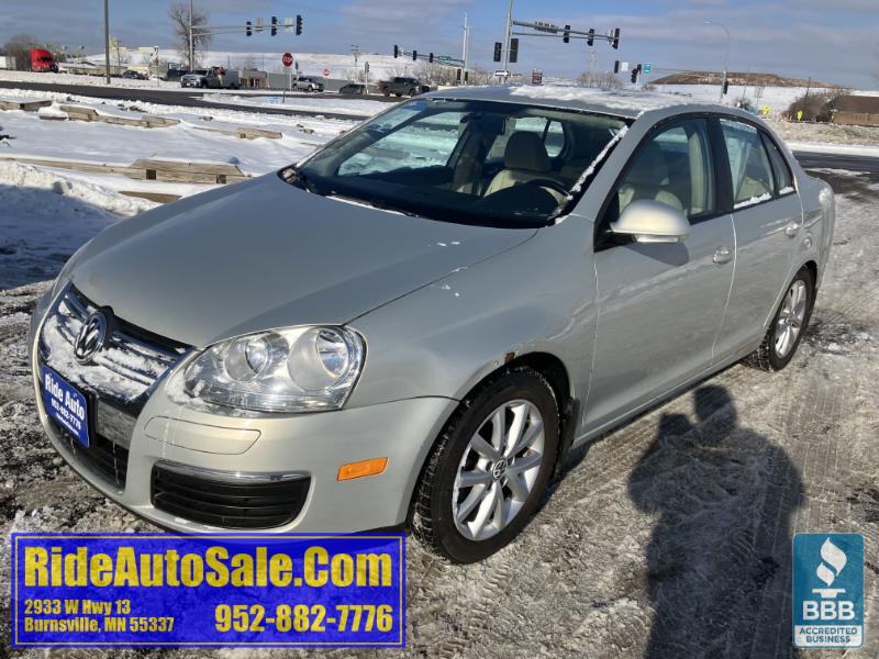 2010 Volkswagen Jetta SE, 4dr sedan, reliable 2.5 5cyl, clean !