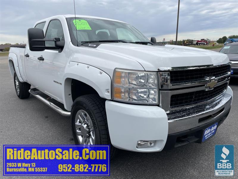 2007 Chevrolet Silverado 2500HD Work Truck photo 3