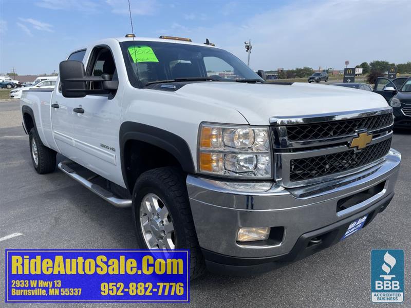 2012 Chevrolet Silverado 3500HD LT photo 3