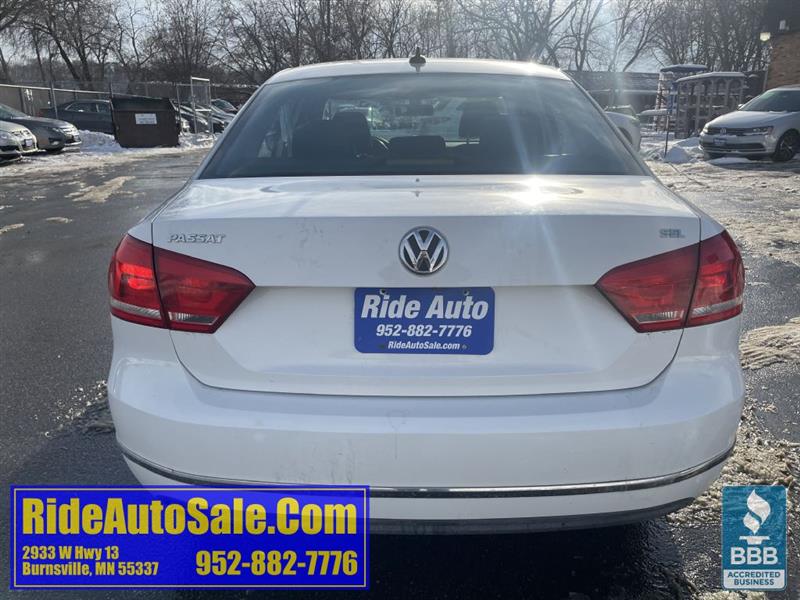 Volkswagen Passat  2013