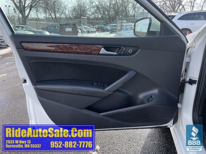 Volkswagen Passat  2013