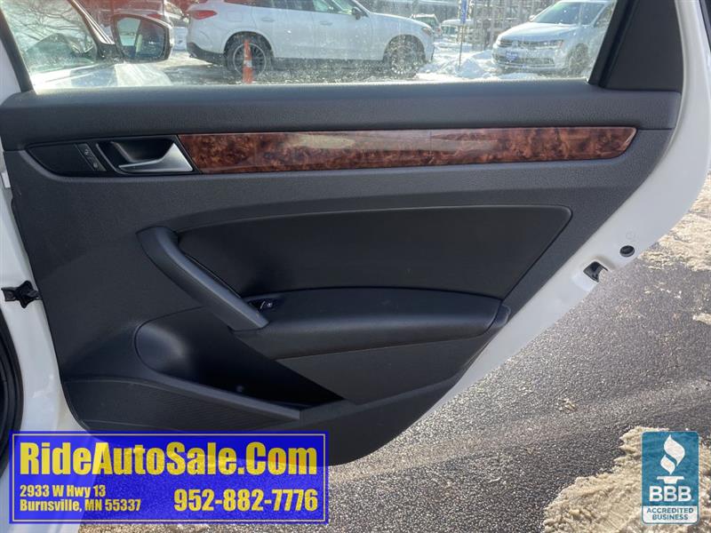 Volkswagen Passat  2013