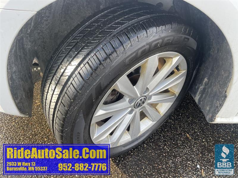 Volkswagen Passat  2013