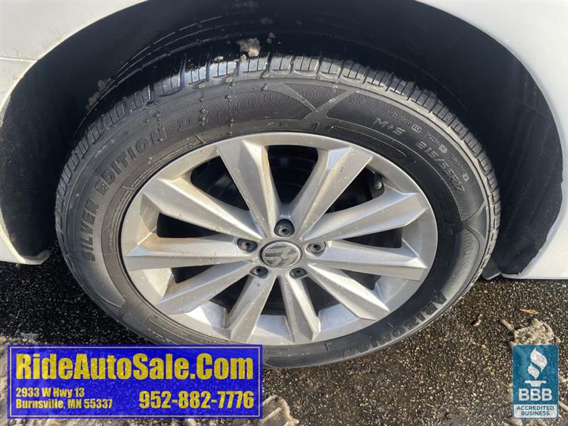 Volkswagen Passat  2013