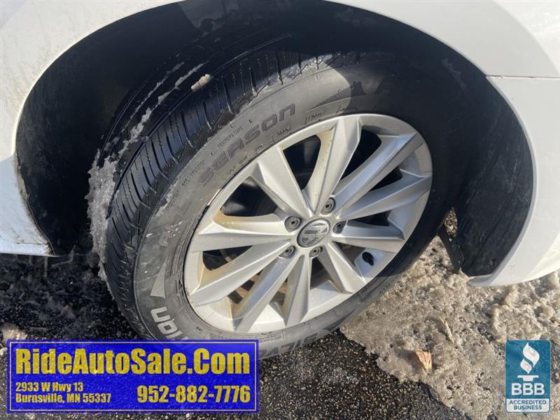 Volkswagen Passat  2013