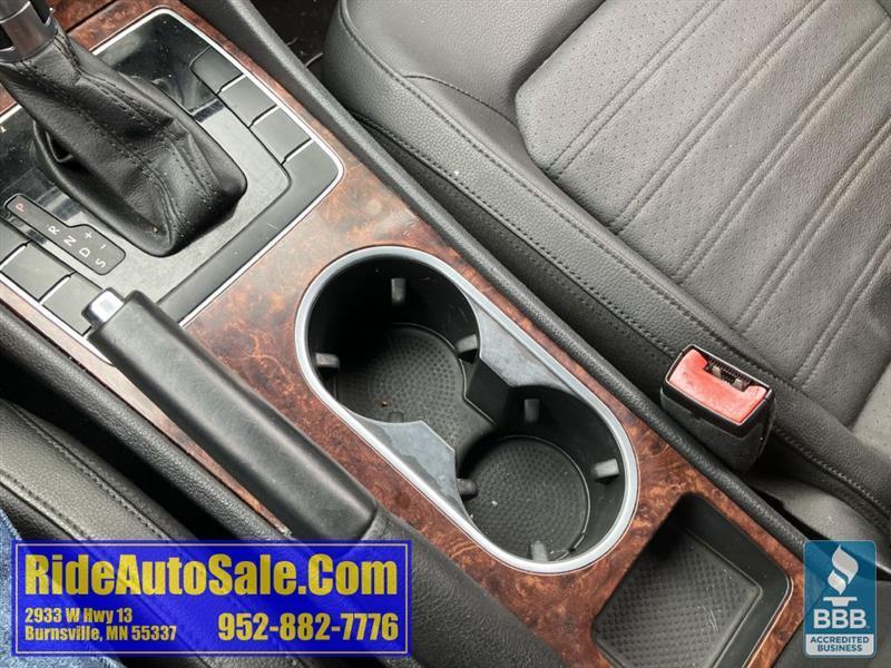 Volkswagen Passat  2013