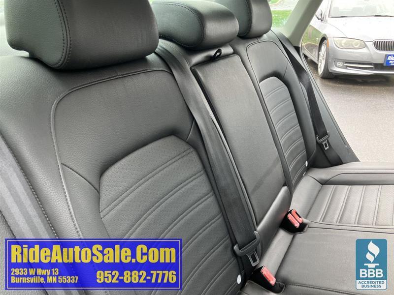 Volkswagen Passat  2013