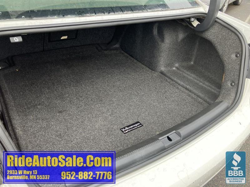 Volkswagen Passat  2013