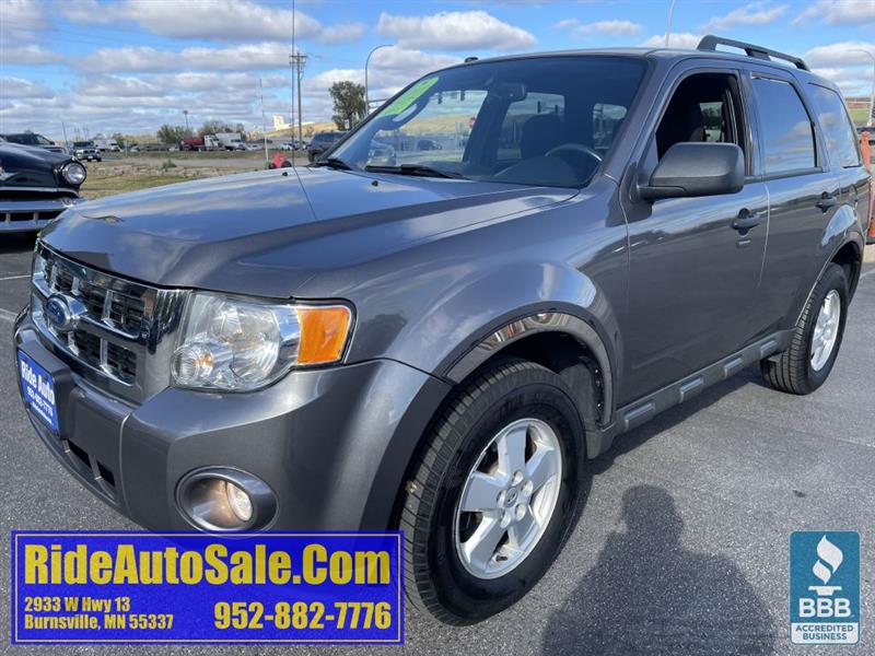 2012 Ford Escape XLT, Cross Over SUV, 4x4, 3.0 V6, clean !