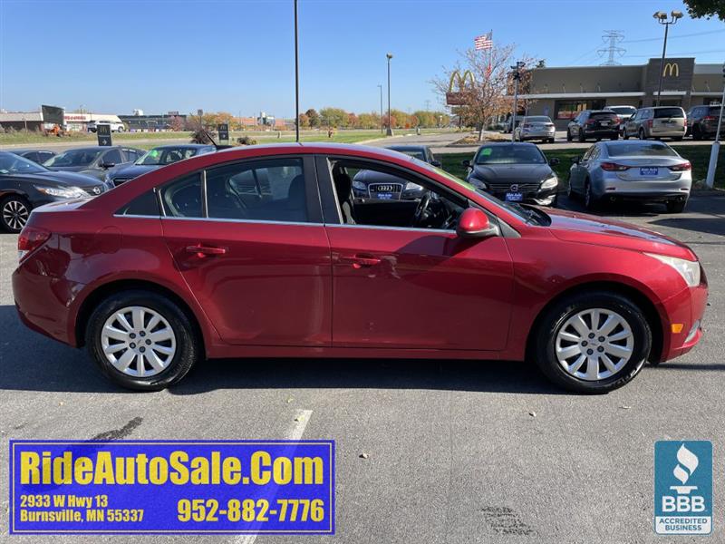 Chevrolet Cruze  2011