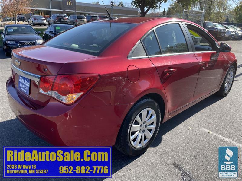 Chevrolet Cruze  2011