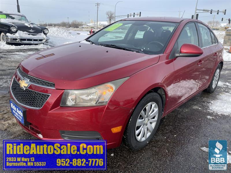 2011 Chevrolet Cruze LT, 4dr sedan, 1.4 4cyl, 1 owner, clean !