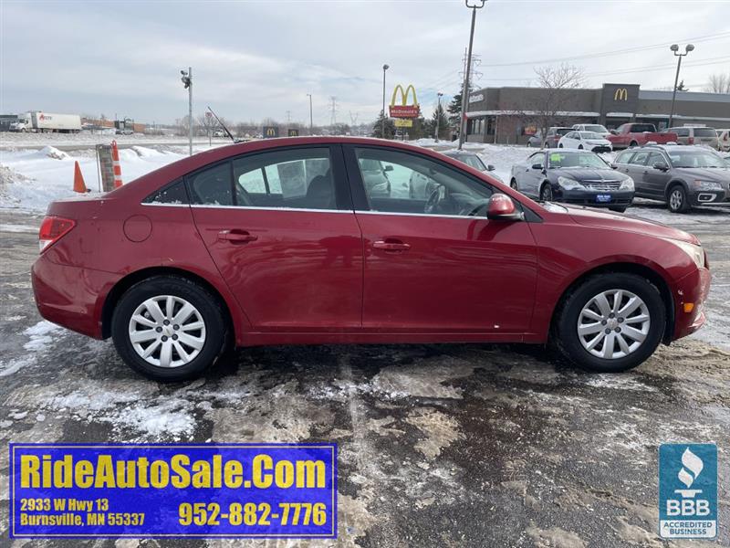 Chevrolet Cruze  2011