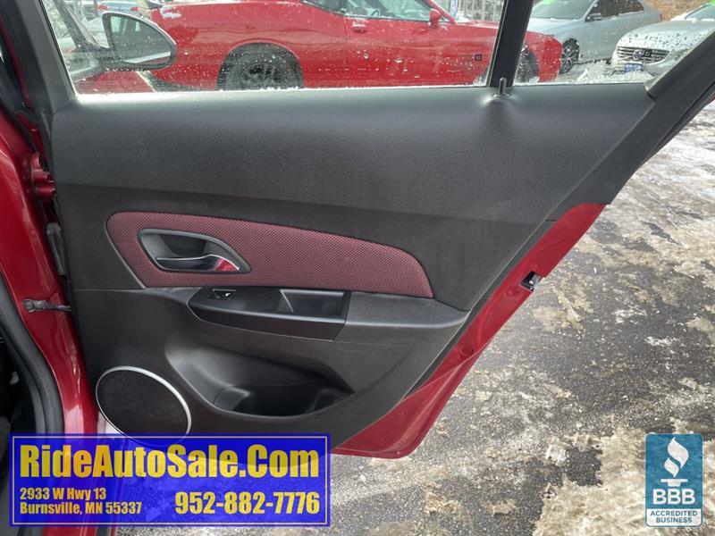 Chevrolet Cruze  2011