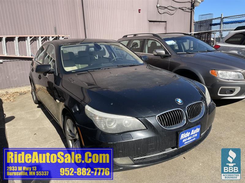 2010 BMW 5-Series 528i, 4dr sedan, reliable 3.0 6cyl, leather !