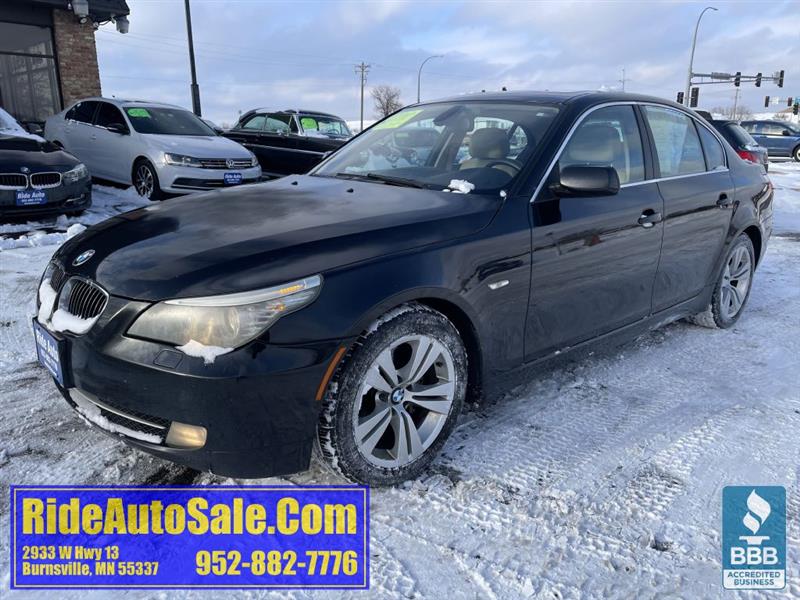 2010 BMW 5-Series 528i, 4dr sedan, reliable 3.0 6cyl, leather !