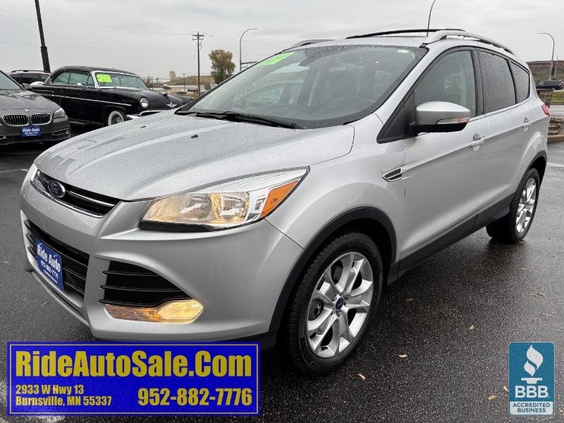 2016 Ford Escape Titanium, 4x4, 4cyl, leather, clean !