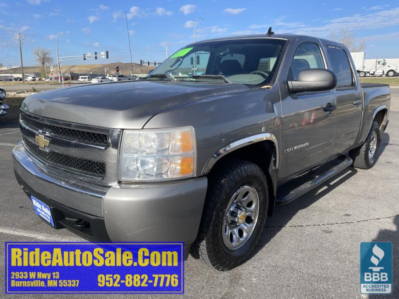 2007 Chevrolet Silverado 1500 LT, Crew cab 4dr, 4x4, V8, 1 owner !