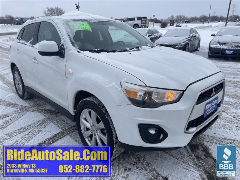 Mitsubishi Outlander Sport  2013