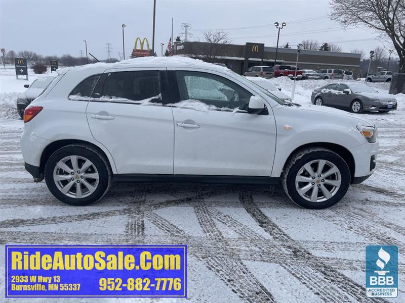 Mitsubishi Outlander Sport  2013