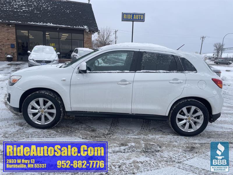 Mitsubishi Outlander Sport  2013